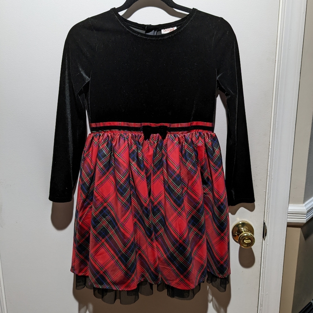 GIRL'S CAT & JACK HOLIDAY DRESS. BLACK VELVET AND RED TARTAN. Size Large